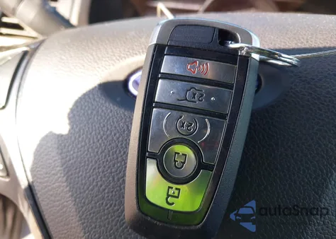 2019 Ford Explorer Xlt из США, поврежденный, VIN 1FM5K8D82KGA37894